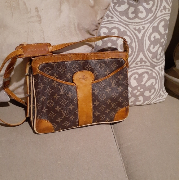 BEAUTIFUL LOUIS VUITTON VINTAGE HANDBAGS - Picture 2 of 8